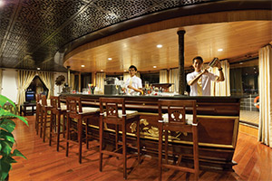 Full-Service Bar