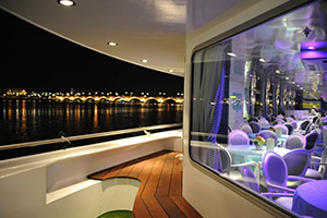 Terrace (Night)
