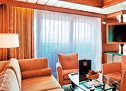 Royal Family Suite